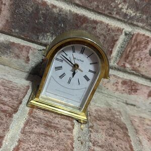 vintage Bulova quartz desk clock